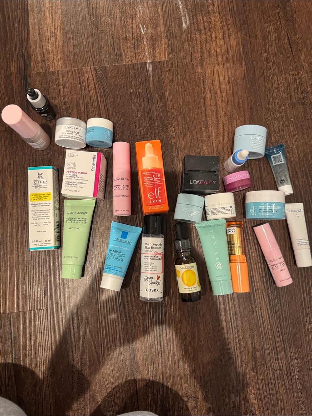 Sample size mini products, Kiehls glow receive elf mad hippie huda strivectin…